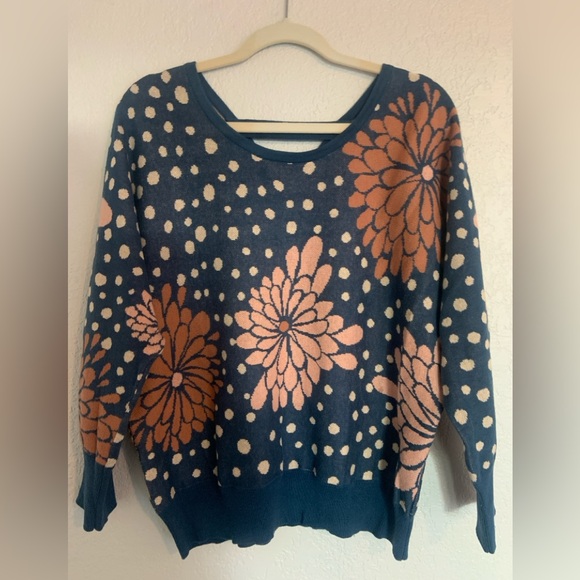 Evy’s Tree Helena sweater size medium - Picture 1 of 10
